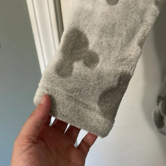 Disney NWOT Mickey Mouse Print Plush Soft Fleece Long Hooded Sweater Size Small - Picture 5 of 7